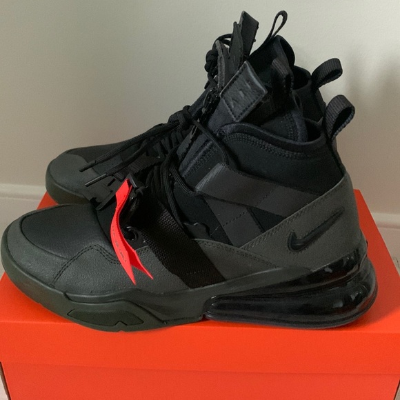 Nike Air Force 270 NEW Sz8 Green/Black - Picture 1 of 9